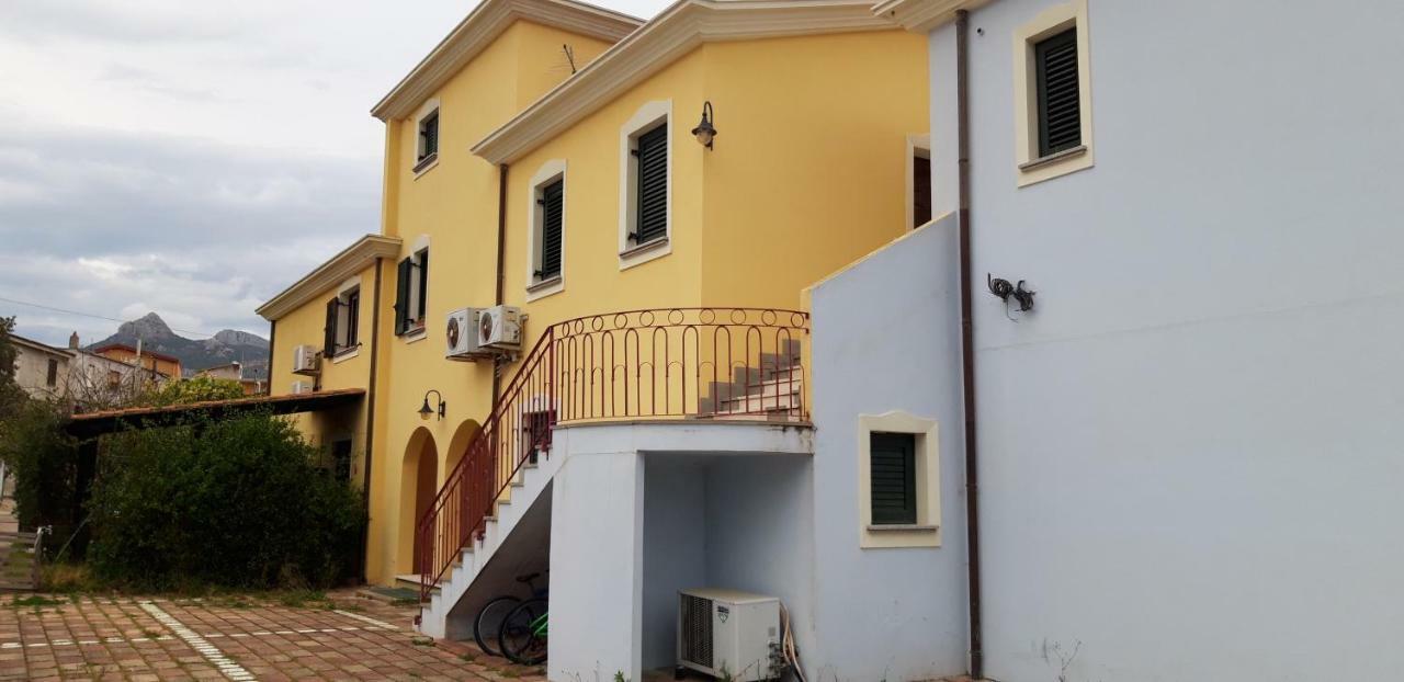 Ferienwohnung Casa Sant'Anna Lotzorai Exterior foto